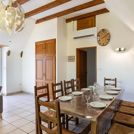 Le Ginestou Country house *